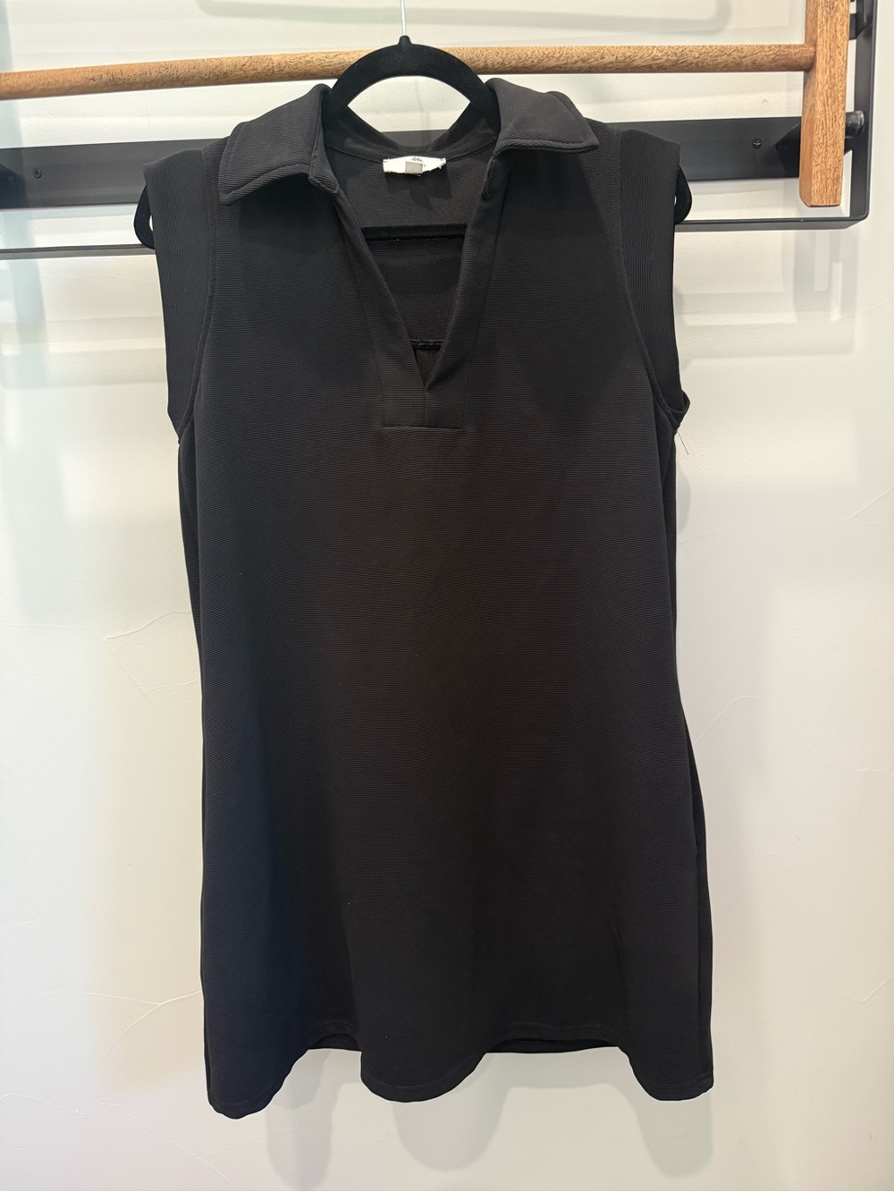 Entro black dress